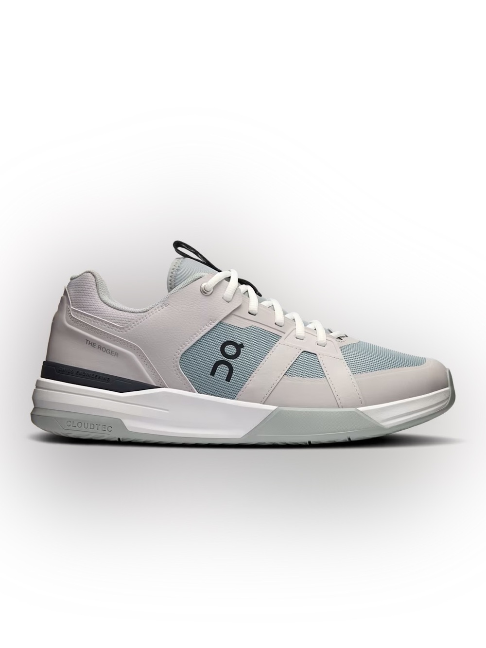 Men's The Roger Clubhouse Pro tennis shoes in a light grey and white colorway